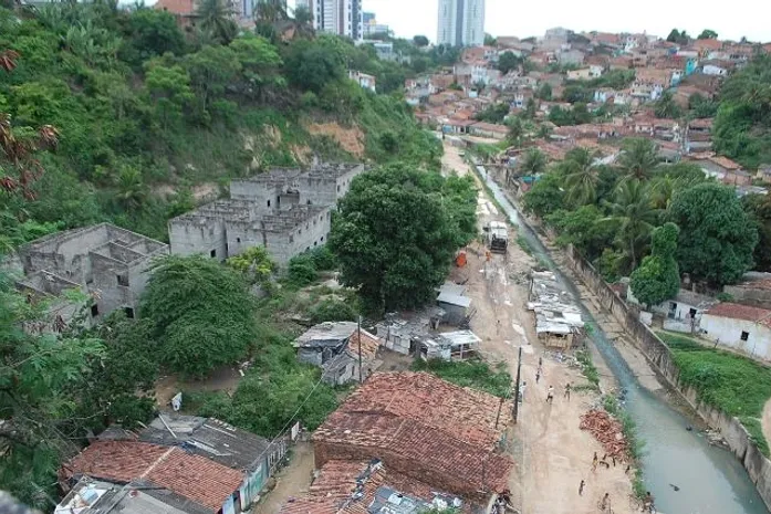 Programa de Urbanização integrada das favelas do vale do Reginaldo