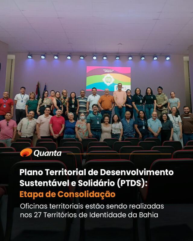 As oficinas de consolidação do Plano Territorial de Desenvolvimento Sustentável e Solidário (PTDS) marcam uma etapa decisiva na requalificação dos instrumentos de planejamento da Bahia.
Conduzida pela Secretaria do Planejamento do Estado da Bahia (Seplan-BA), com apoio do Programa das Nações Unidas para o Desenvolvimento (PNUD), a iniciativa busca atualizar os planos territoriais a partir da integração entre dimensões econômicas, sociais e ambientais.
Além da mobilização nos territórios, o processo envolve organização e sistematização de bases de dados, estruturação de banco de dados geográficos e alinhamento estratégico às diretrizes dos Objetivos de Desenvolvimento Sustentável (ODS).
Ao percorrer os 27 Territórios de Identidade, a agenda fortalece a articulação entre políticas públicas e amplia a consistência técnica das estratégias territoriais.
📍 Saiba mais sobre essa etapa no nosso site. Link na bio.

#QuantaConsultoria #PTDSBahia #SeplanBA #ParticipacaoSocial #Bahia