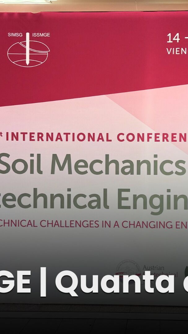 Estamos em Viena, na Áustria, na 21ICSMGE — 21ª Conferência Internacional sobre Mecânica dos Solos e Engenharia Geotécnica, um dos principais encontros globais da área.

Com o tema “Engenharia para o Desenvolvimento Sustentável”, o evento reúne profissionais da geotecnia de diferentes países para compartilhar conhecimentos, discutir avanços técnicos e fortalecer o intercâmbio de experiências aplicadas à infraestrutura sustentável.

Para a Quanta, participar dessa missão técnica é uma oportunidade de ampliar aprendizados, acompanhar práticas internacionais e trazer novas referências para os projetos desenvolvidos no Brasil, com foco em excelência técnica, inovação e impacto positivo nos territórios.

Representando a Quanta nesta edição estão o Diretor de Engenharia, Rui Santiago, o Coordenador de Engenharia, Fred Amaro, e os Engenheiros Geotécnicos Alysson Veras e Italcy Junior.