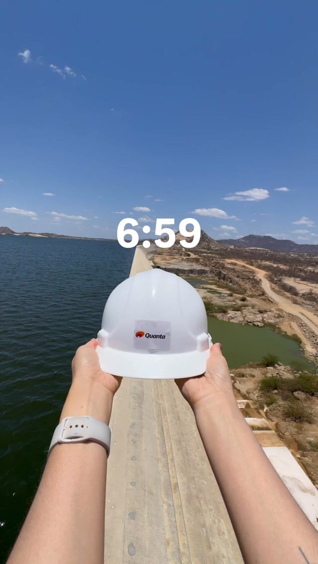 Piscou, passou um projeto. 👀⚡ Em 10 segundos, um pouco dos territórios, projetos e equipes que fazem parte da Quanta. Por trás de cada cena, muita história pra contar. 🧡 Qual deles você reconheceu? Conta aqui! 👇 #Trend #Reels #QuantaConsultoria #NossaEquipe #Engenharia